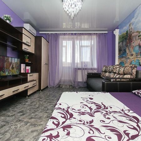 Vip Apartmens Faraon On Illinskaya 1 Floor Sumy Eksteriør billede