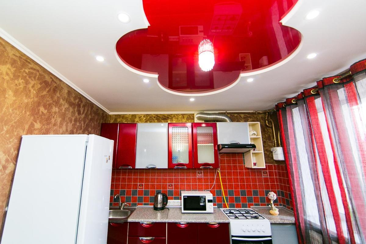 Vip Apartmens Faraon On Illinskaya 1 Floor Sumy Eksteriør billede