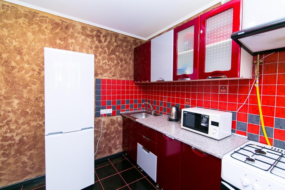 Vip Apartmens Faraon On Illinskaya 1 Floor Sumy Eksteriør billede