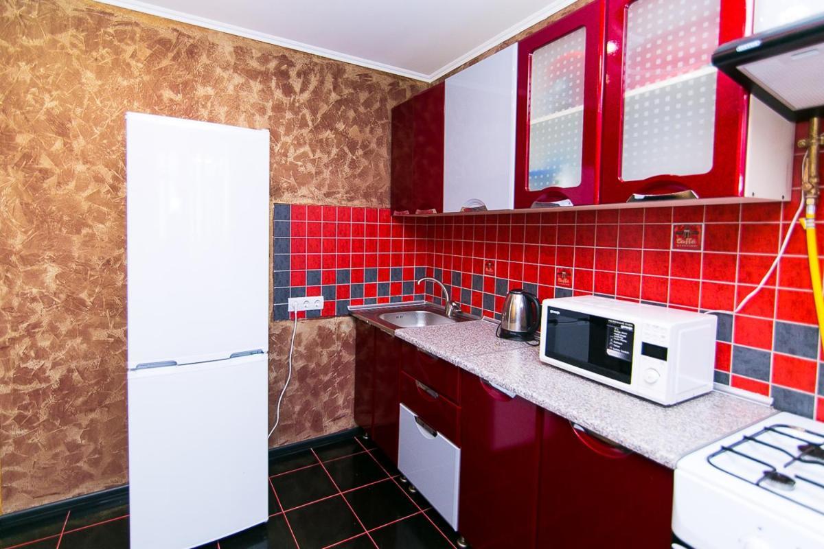 Vip Apartmens Faraon On Illinskaya 1 Floor Sumy Eksteriør billede