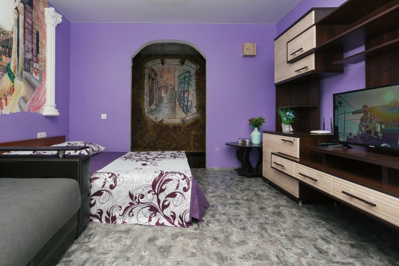 Vip Apartmens Faraon On Illinskaya 1 Floor Sumy Eksteriør billede